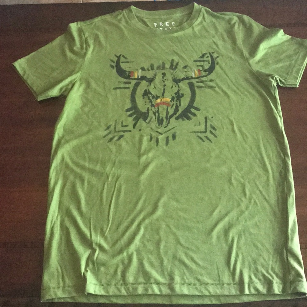 Free state shirt size medium